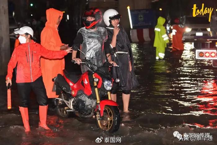 泰国首都曼谷遭遇连续暴雨，多地受灾