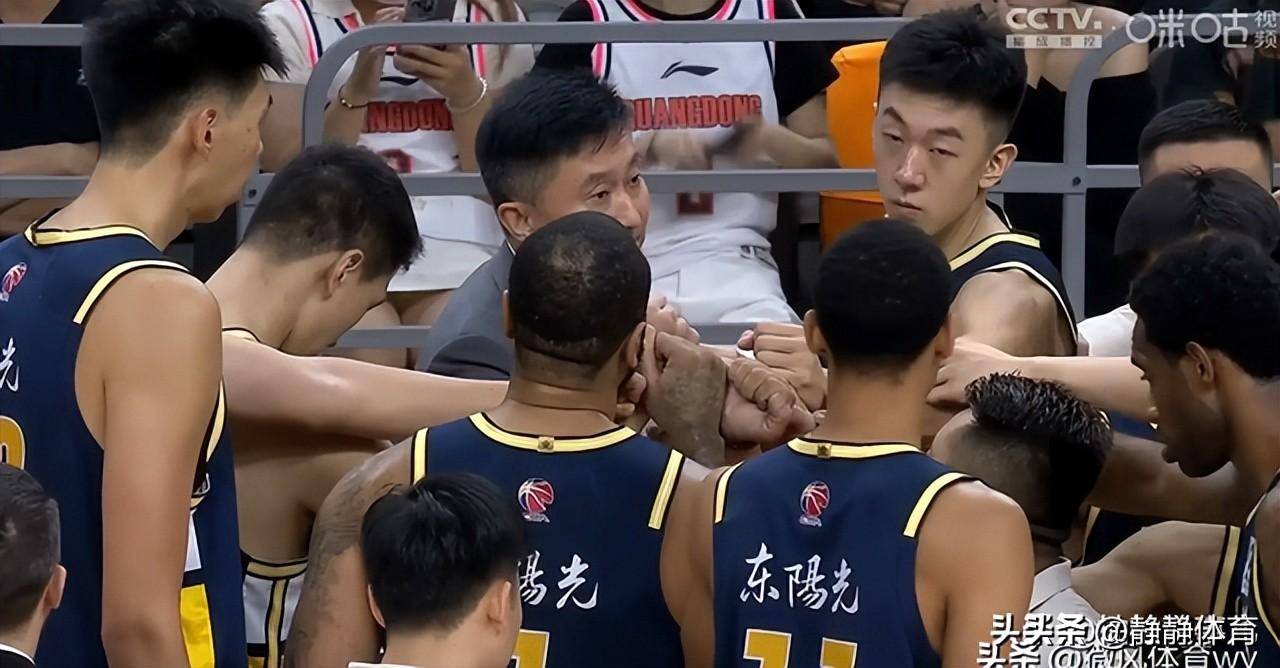 新晋球员表现亮眼，助球队取得胜利连胜